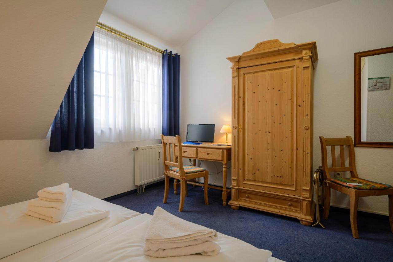 Berghausen  Hotel Zum Engel In Speyer - Roemerberg מראה חיצוני תמונה