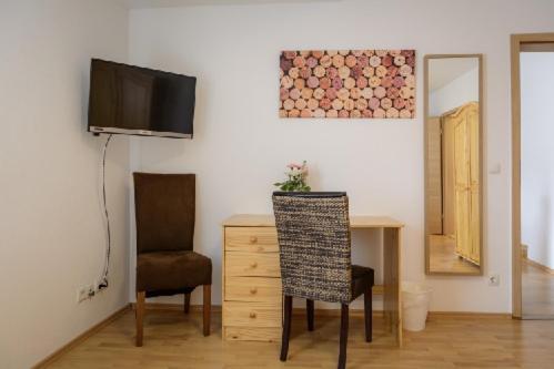 Berghausen  Hotel Zum Engel In Speyer - Roemerberg מראה חיצוני תמונה